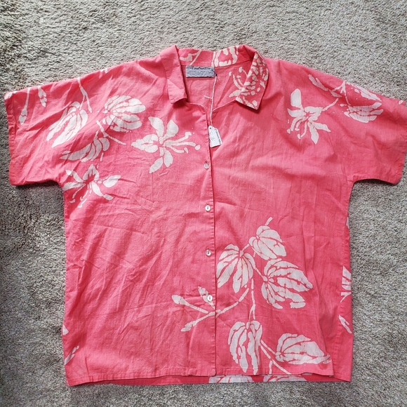Androsia Tops - Floral Pink Button-Up Women's Sleep Shirt